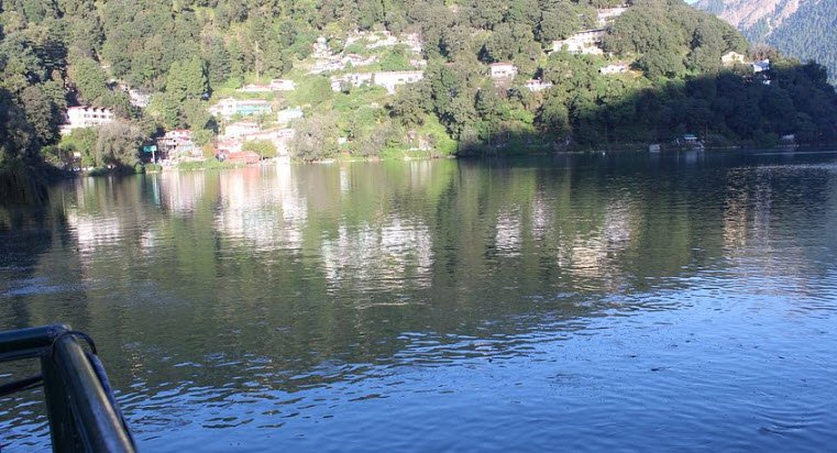 Naini Lake, North Delhi, Delhi - Vushii.com Naini Lake, North Delhi, Delhi - Vushii.com